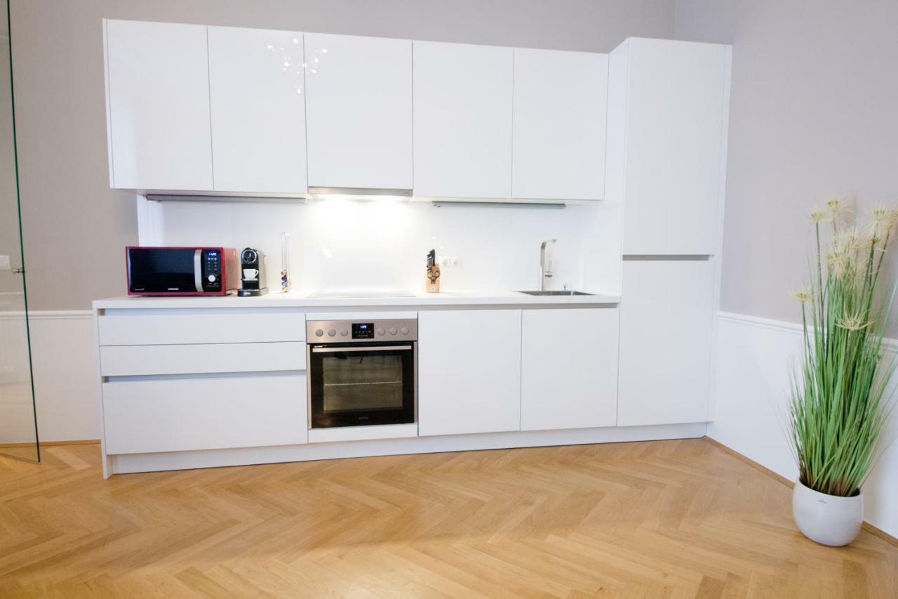 Studio Apartments Naschmarkt - Mai'S Apartments فيينا المظهر الخارجي الصورة
